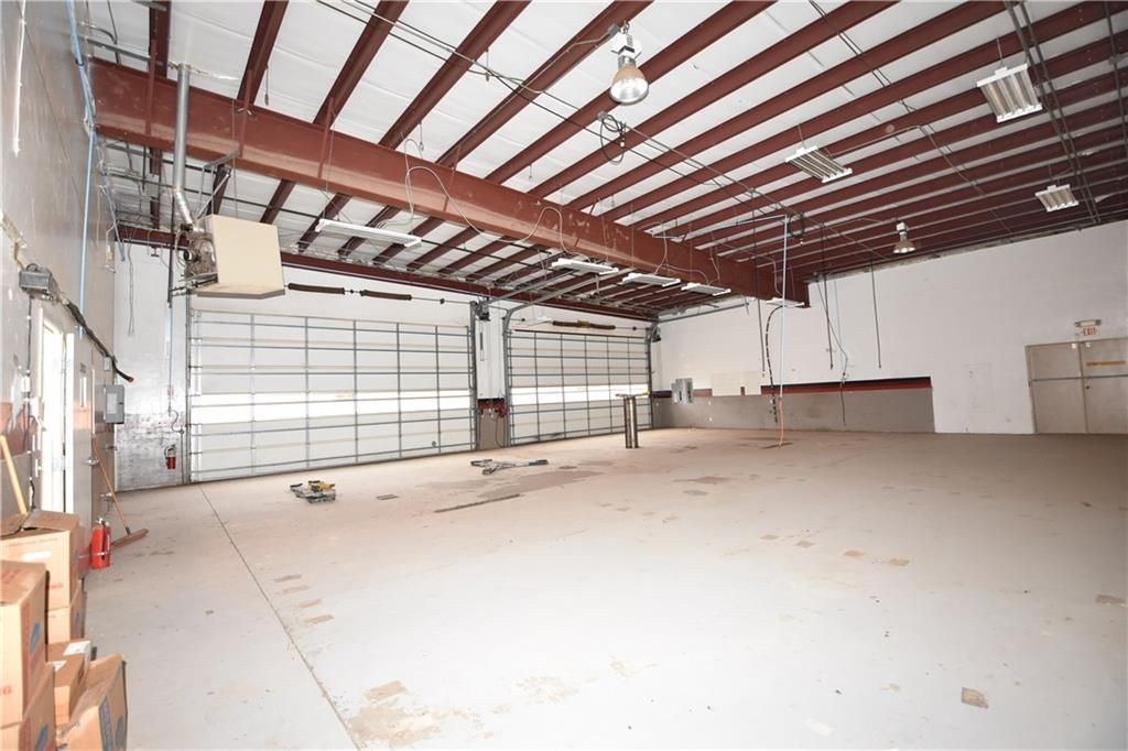 Tire Center & Family Dollar: 820 S Division Street, Guthrie, OK 73044